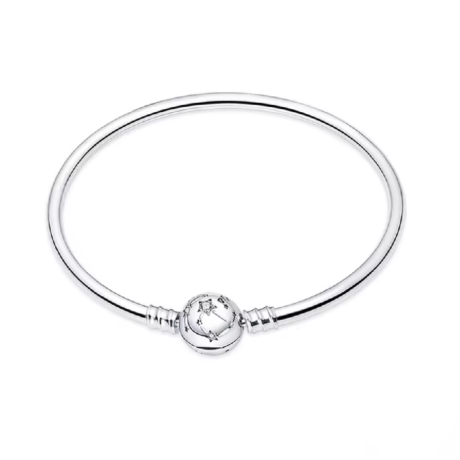 Classic Circle Bracelet with Stars